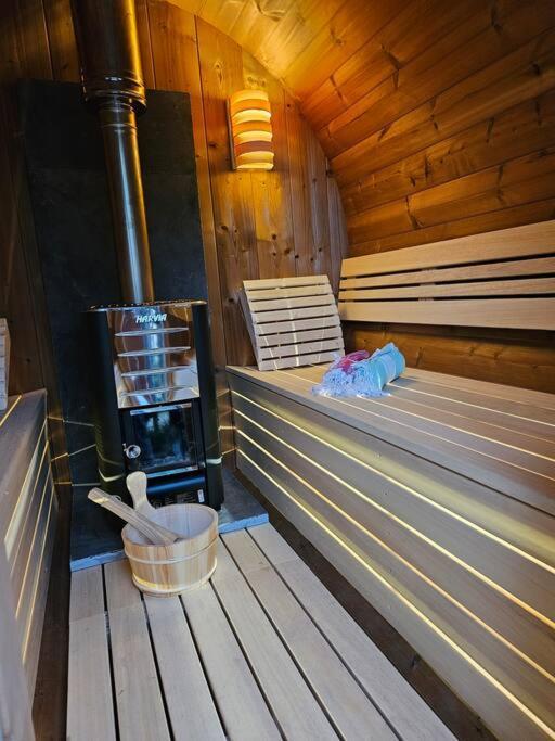 Camper Met Sauna En Zwembad In De Rand Van De Vlaamse Ardennen Haaltert Exterior photo