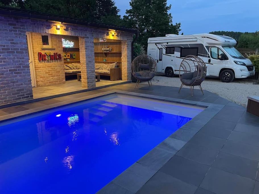 Camper Met Sauna En Zwembad In De Rand Van De Vlaamse Ardennen Haaltert Exterior photo